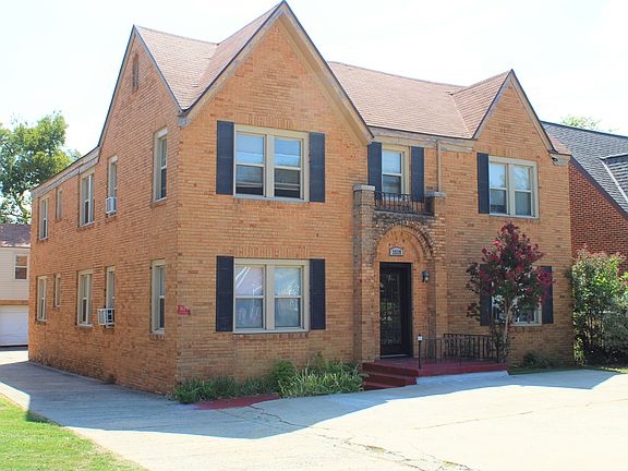 3rd image of 2528 NW 12th St APT 6