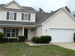 207 Fallingleaf Dr, Raeford, NC 28376