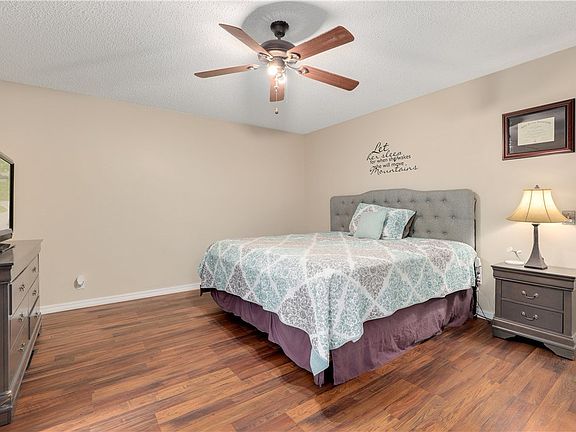 2nd image of 9 Lancaster Dr