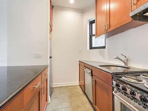 5th image of 160 E 91st St APT 8K