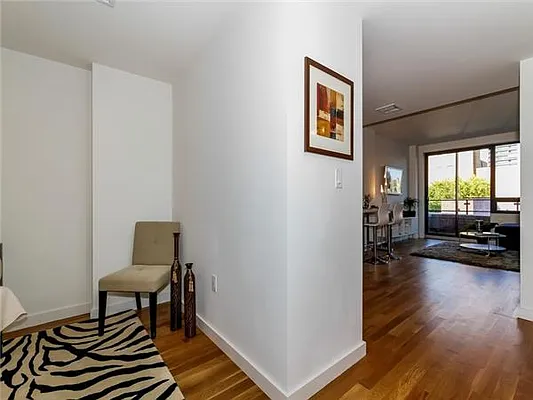 Sold by Avenue Sotheby's International Realty | media 3