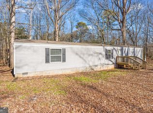 904 Short Seagraves Rd, Commerce, GA 30530