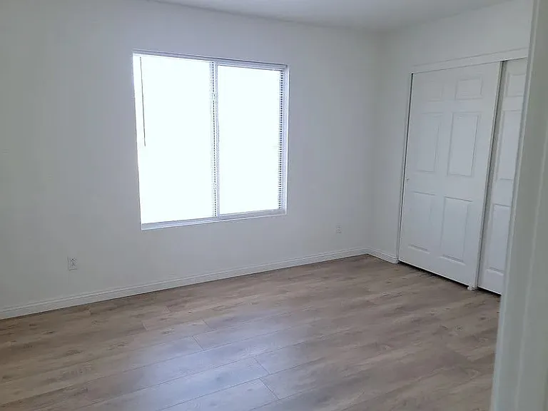 1022 Lone Pine River Ave — Photo 17