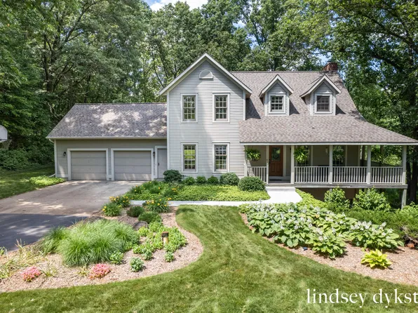 5535 Egypt Valley Ave NE, Belmont, MI 49306