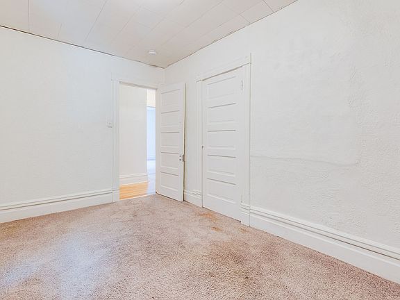 5th image of 406 Kingsboro St #2
