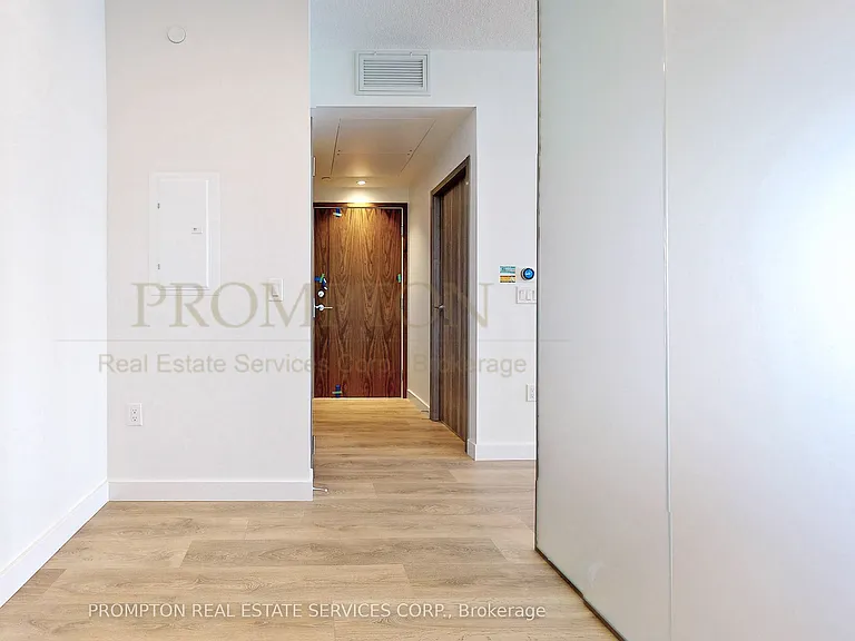 85 McMahon Dr #2307 — Photo 14