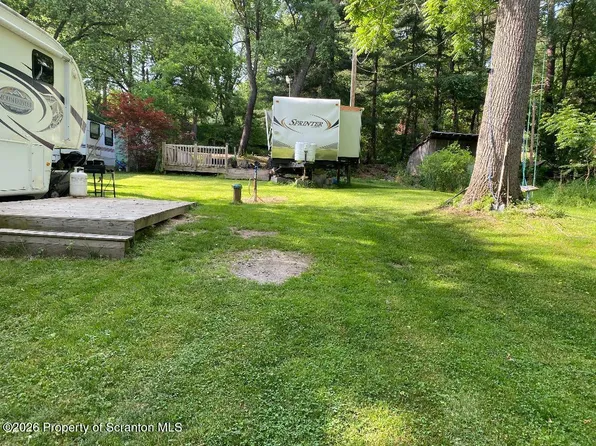 68 Black Diamond Beach Rd, Tunkhannock, PA 18657