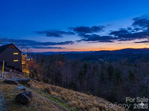 367 Curtain Blf, Hendersonville, NC 28791