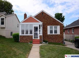 6633 Pinkney St, Omaha, NE 68104