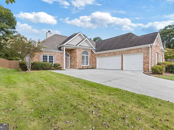 3042 Blue Creek Path, Loganville, GA 30052