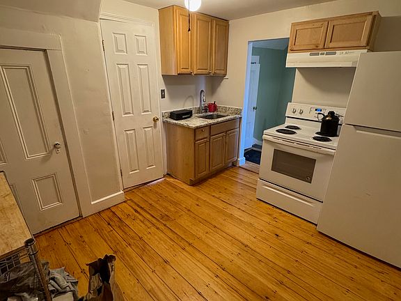 4th image of 30 Academy Hill Rd #3