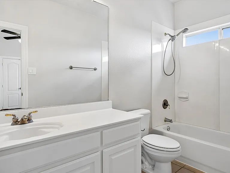 1604 Morning Dove Ct — Photo 2