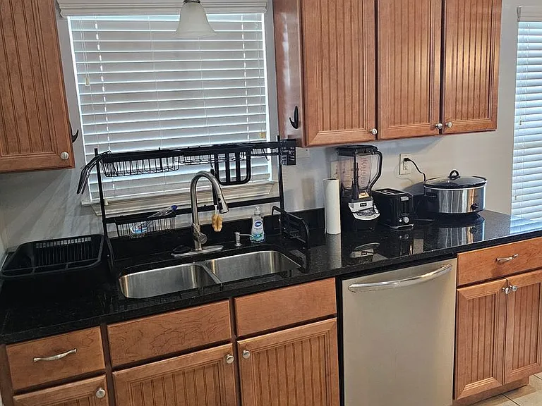 315 Gabrielle Ln — Photo 23