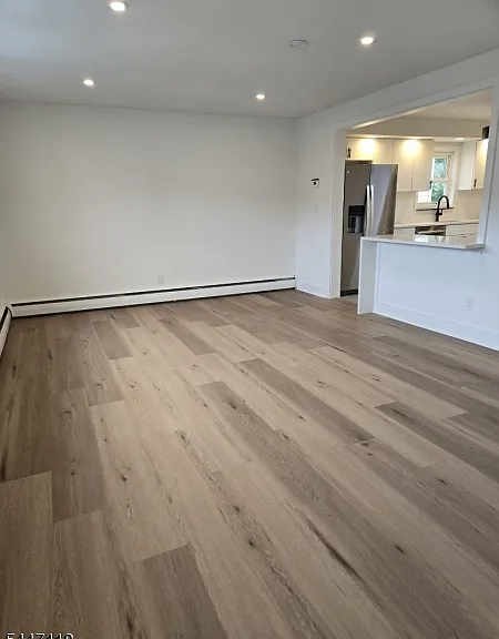 832 Dewey St — Photo 5