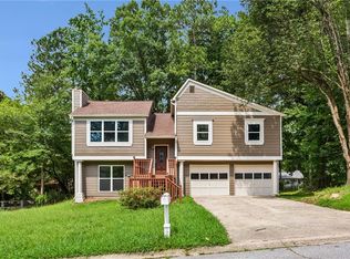 1625 Olde Oak Dr, Lithia Springs, GA 30122