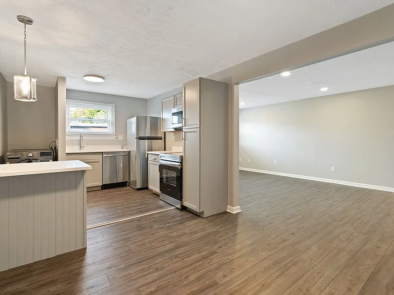 Emerson Place — Photo 28