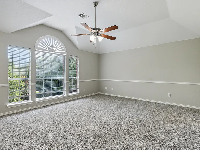 2817 Elmridge Dr — Photo 13