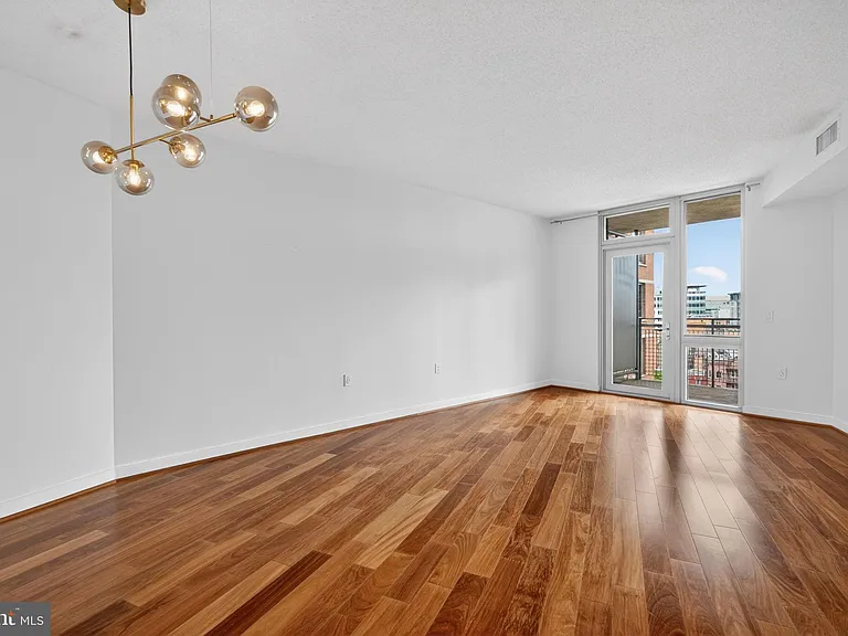 555 Massachusetts Ave NW #1019 — Photo 5