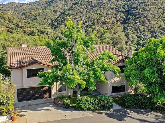 4th image of 108 Coventry Pl