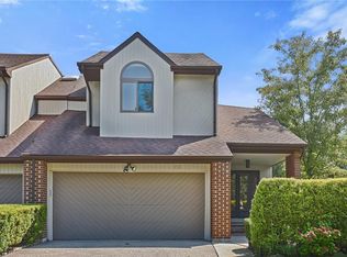 23 Brookridge Rd, New Rochelle, NY 10804