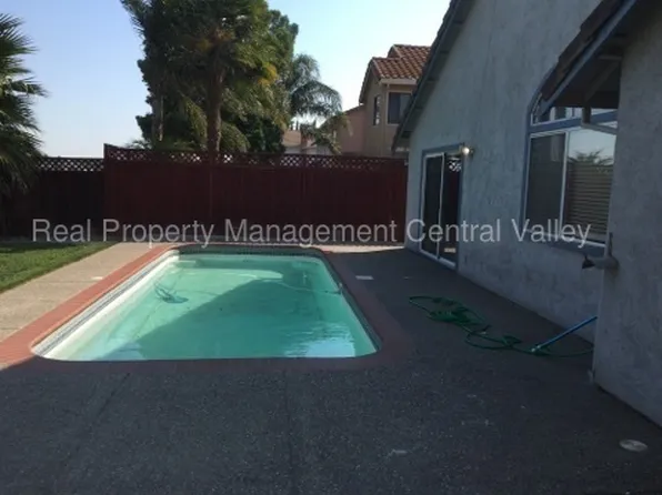 1791 Summertime Dr, Tracy, CA 95376