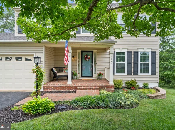 10488 Coral Berry Dr, Manassas, VA 20110