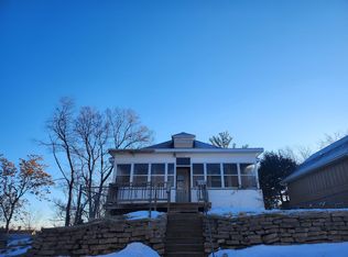 4713 S 17th St, Omaha, NE 68107