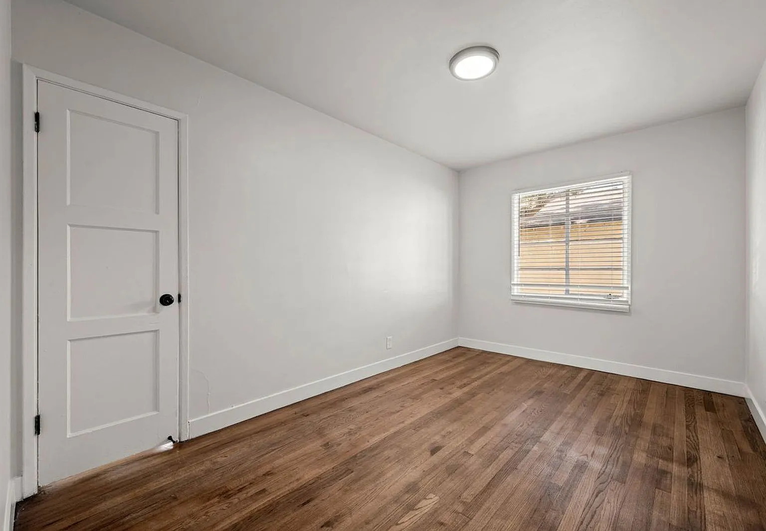 2 bed, 1.0 bath, 825 sqft, $2,026 — Photo 4