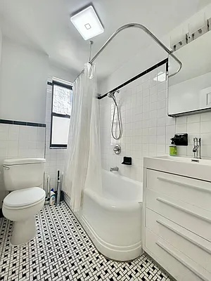 Rented by Barrus Realty Corp | media 4