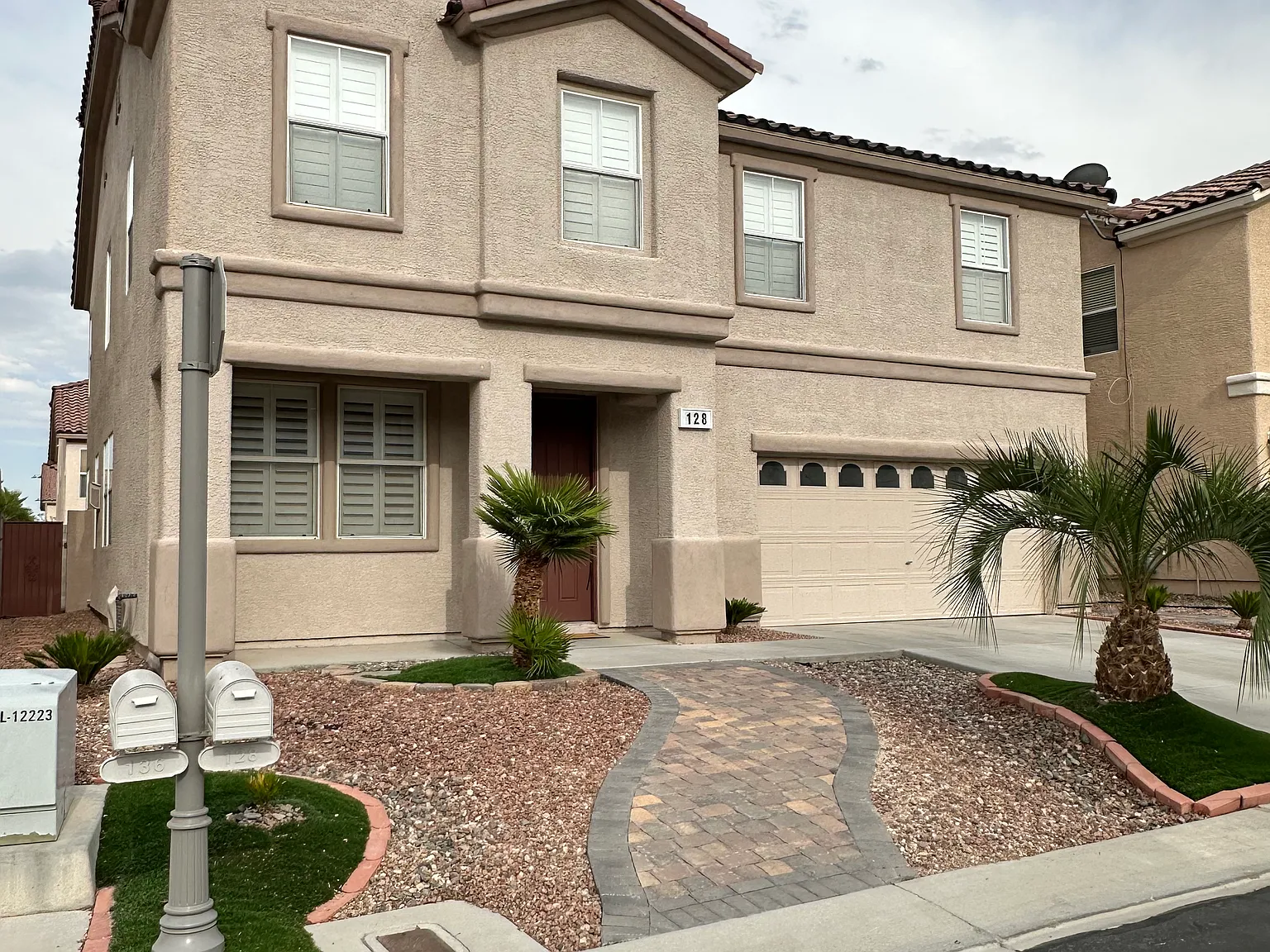 4 bed, 2900 sqft, $2,395 — Photo 4