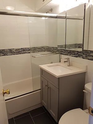 Rented by Smart NY Realty LLC | media 17