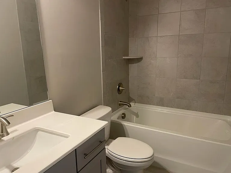 1112 Knoxboro Ln — Photo 16