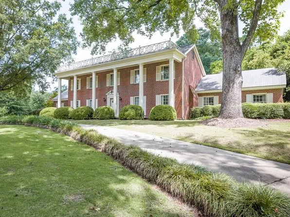 939 Overlook Dr, Columbus, GA 31906