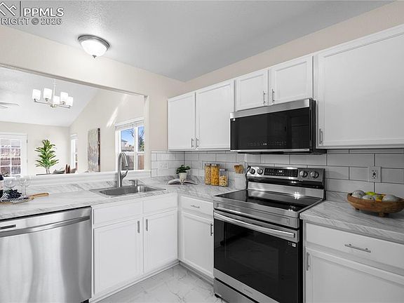 5th image of 8710 Silver Glen Dr
