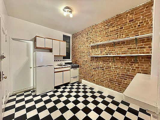 5th image of 1748 1st Ave #2