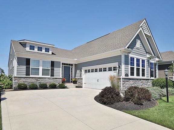 3rd image of 1275 Goldwell Dr