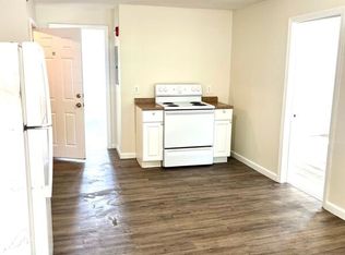 12 Aspen St APT 2L, Ware, MA 01082