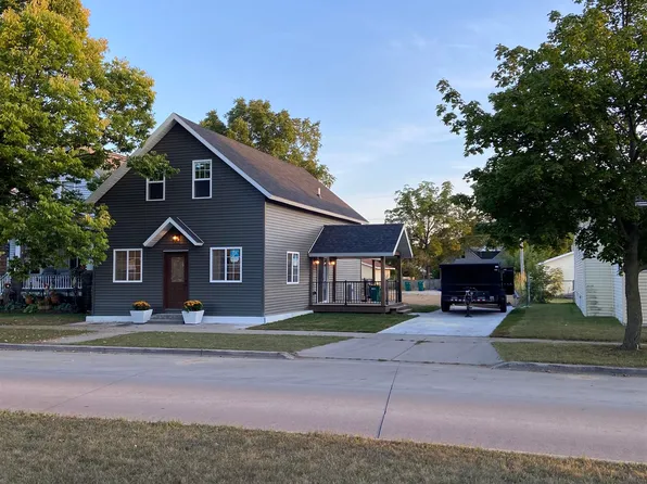 1509 Carney Blvd, Marinette, WI 54143