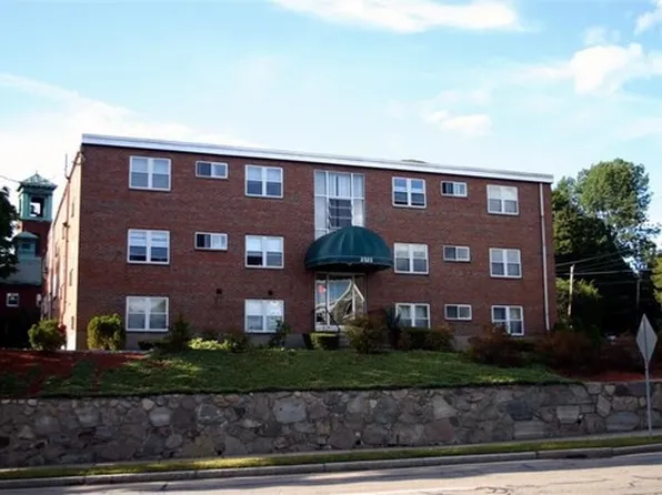 687 Grove St #G4, Newton, MA 02462