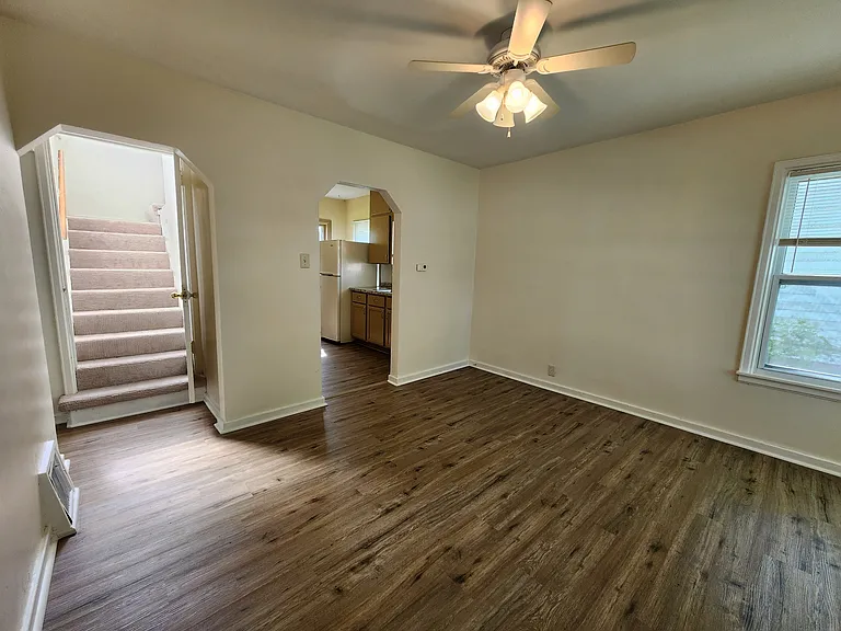 615 Kirkwood Ave — Photo 10