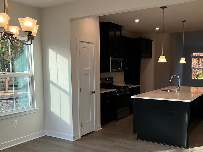 317 Egret Ct — Photo 2