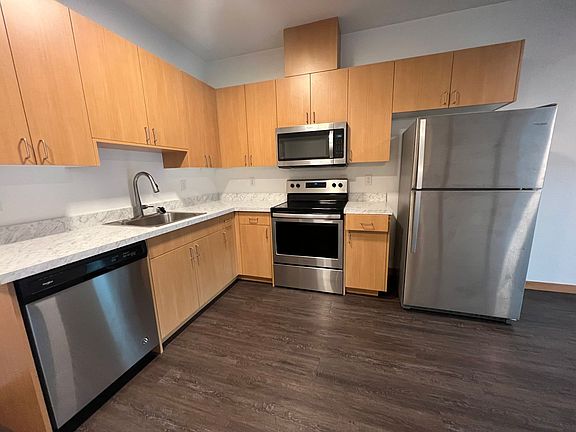 4th image of 1801 C St #205