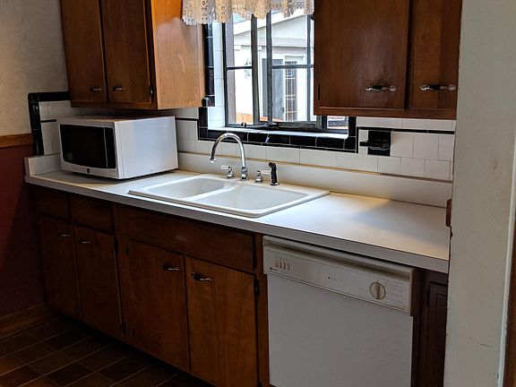 4th image of 212 Berryman Dr