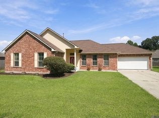 422 E Great Haven St, Gonzales, LA 70737