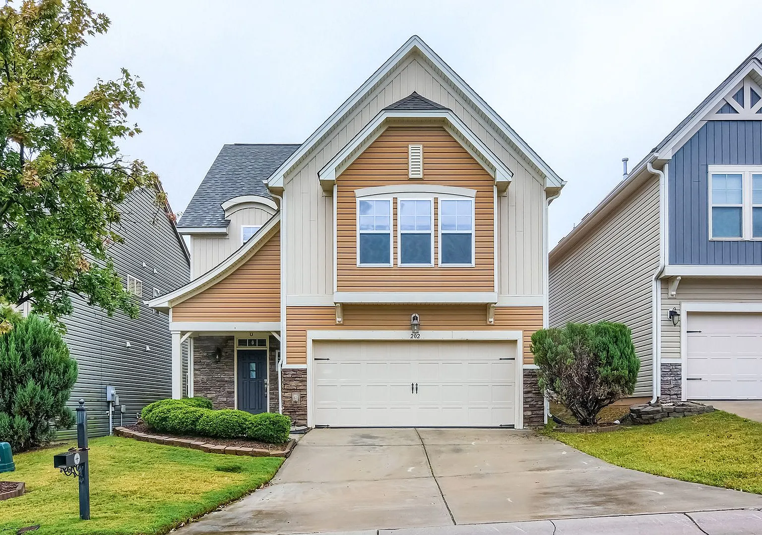 4 Bedroom Single Family in Morrisville — Photo 1