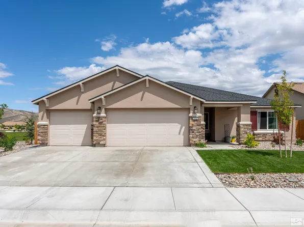 7032 Wheeler Peak Dr, Carson City, NV 89701