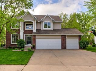 14406 Briarwood Ln, Urbandale, IA 50323