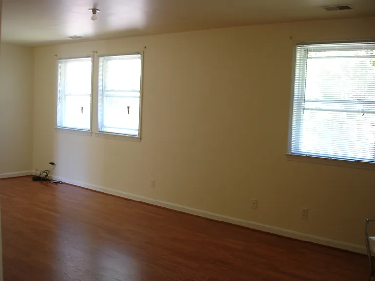 7827 Muncaster Mill Rd — Photo 5