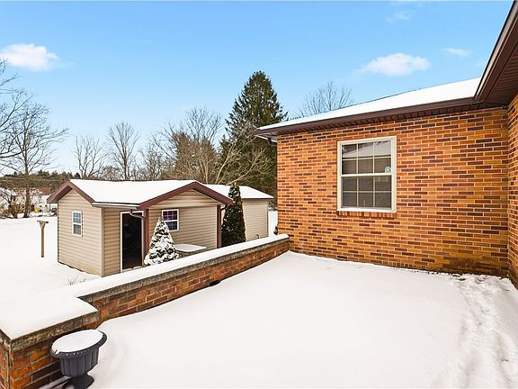 4th image of 2398 Centennial Dr