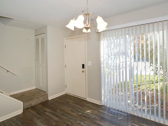 3rd image of 3514 Kenbrooke Ct